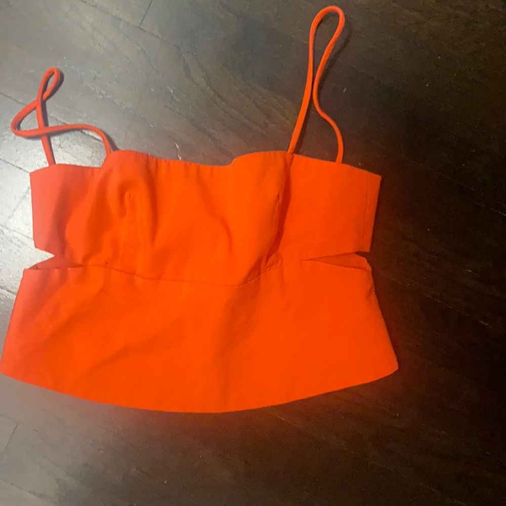 cute zara top!